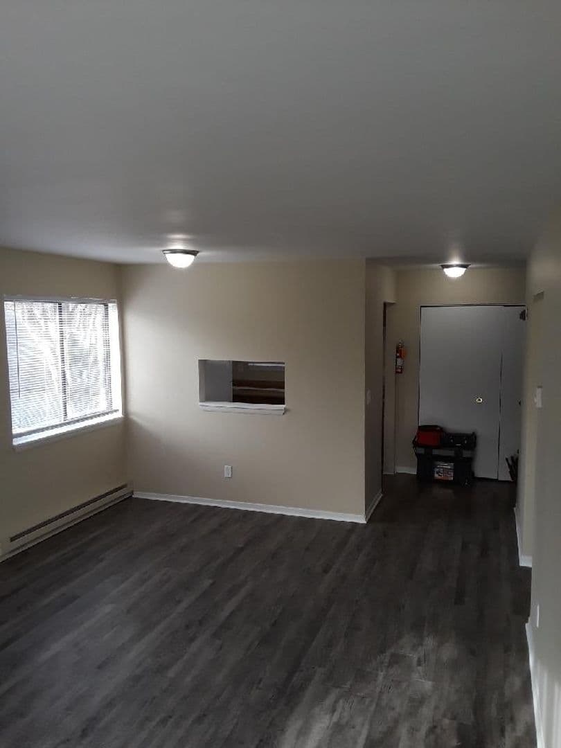 Fowlerville Apartment: 360 N. Ann Street