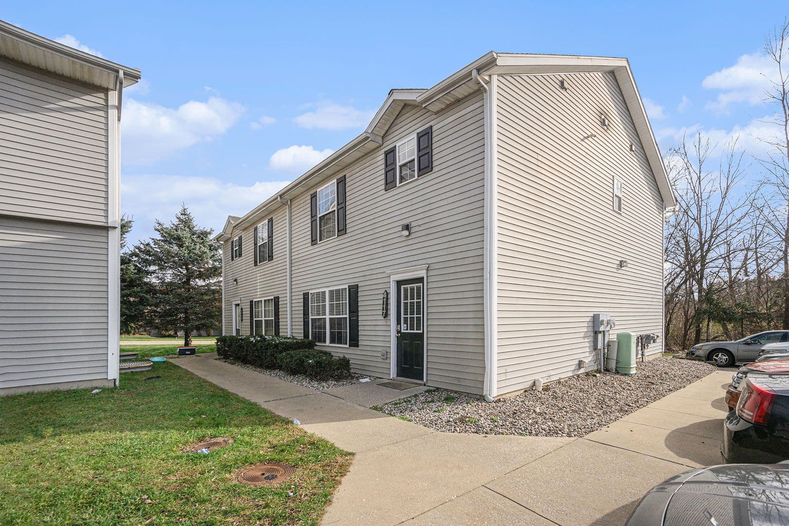 Kalamazoo Apartment: 4101 W. Michigan Avenue