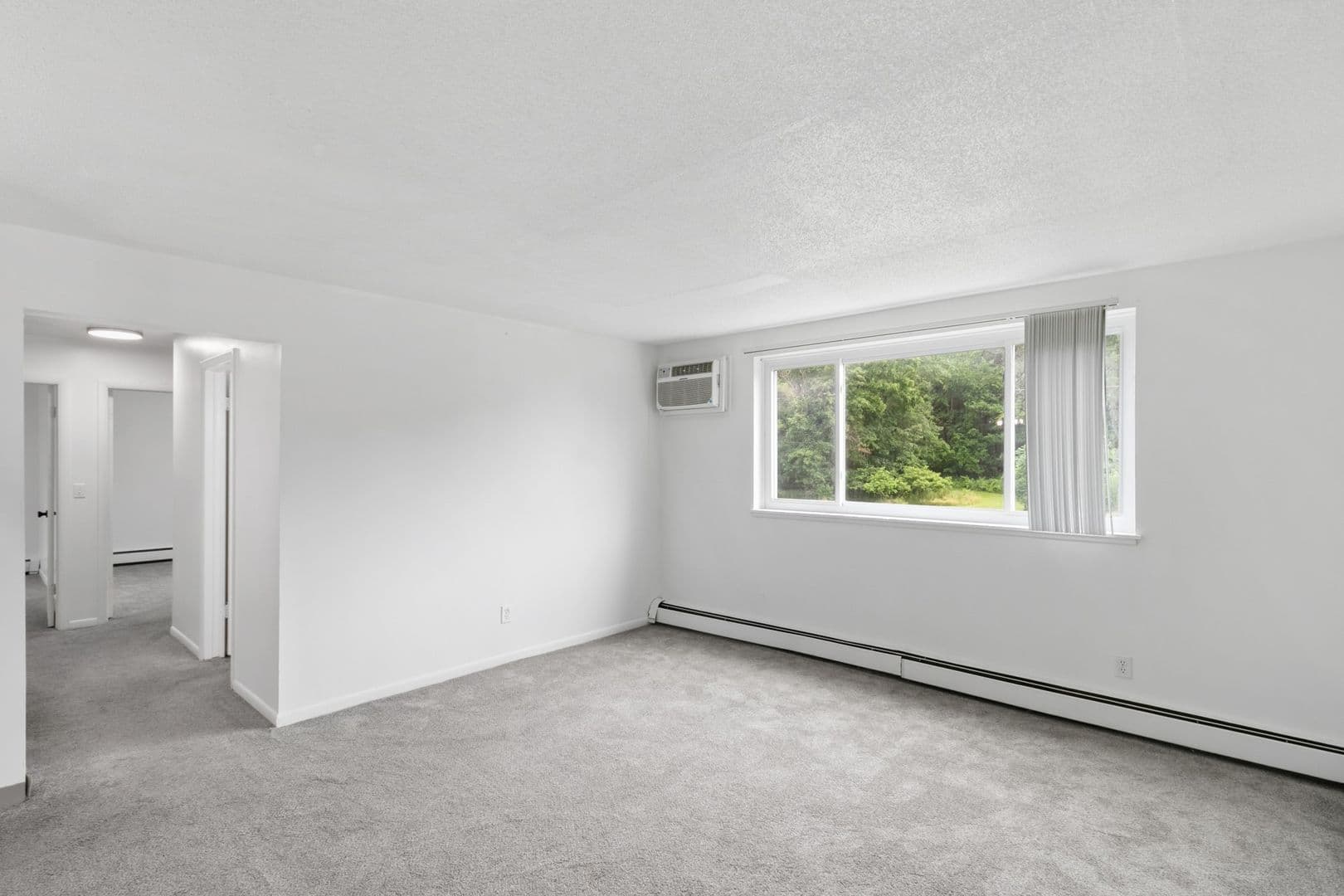 Kalamazoo Apartment: 105 N Kendall Ave