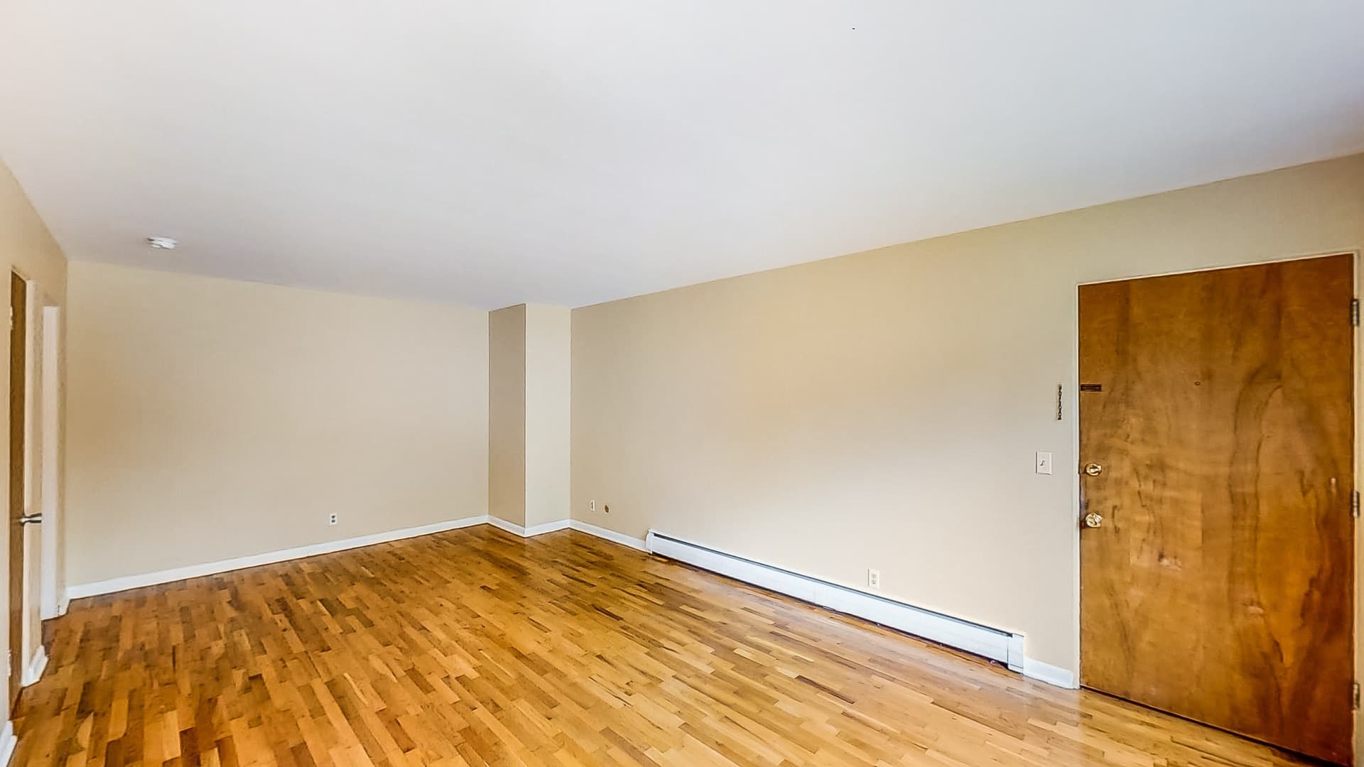 East Lansing Apartment: 1410 Old Canton Lane