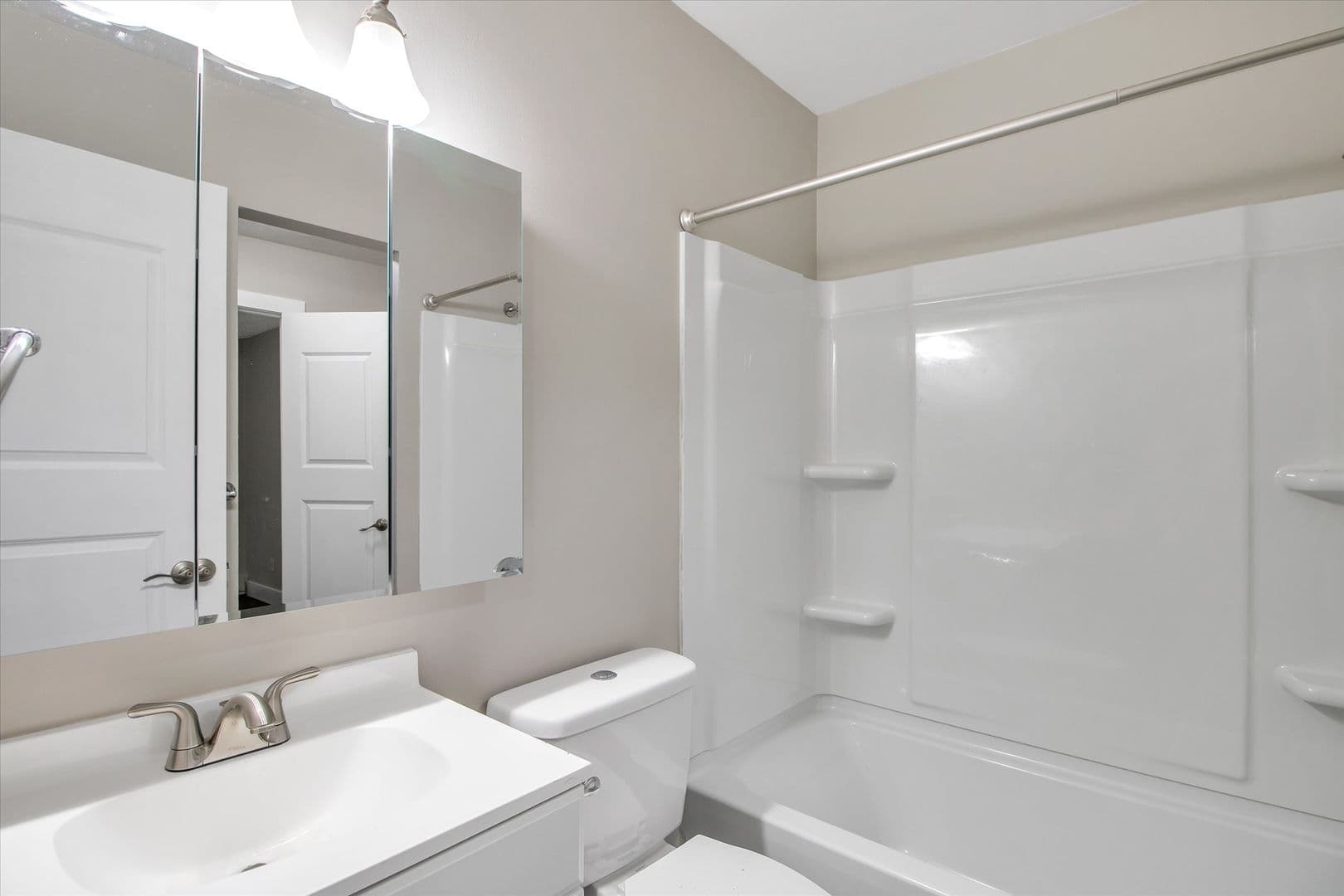 Galesburg Apartment: 8150 E. Michigan Avenue