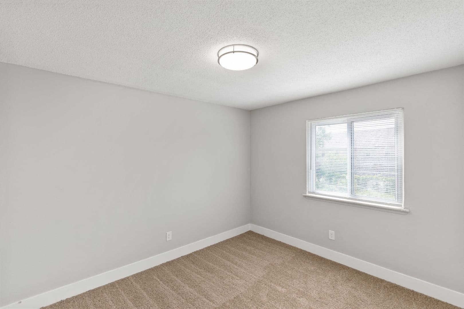 Washington Township Apartment: 8365 S. Stony Dr.