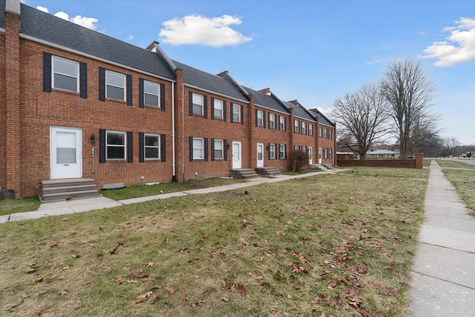 Saginaw Apartment: 2601 Germain