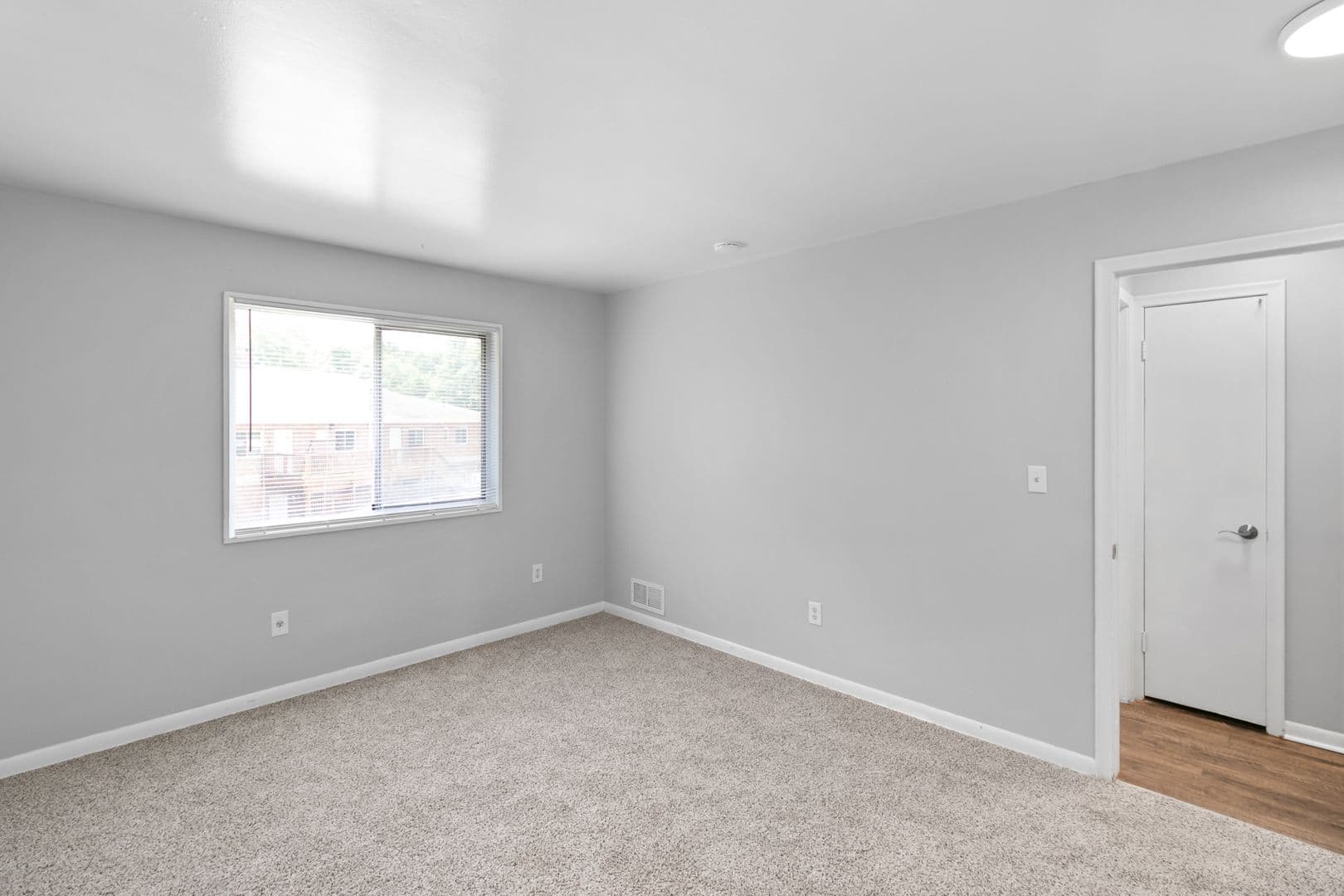 Lansing Apartment: 1815 Potomac Circle