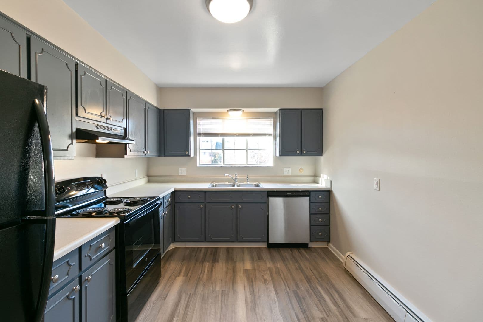 Jackson Apartment: 1700 S West Ave.