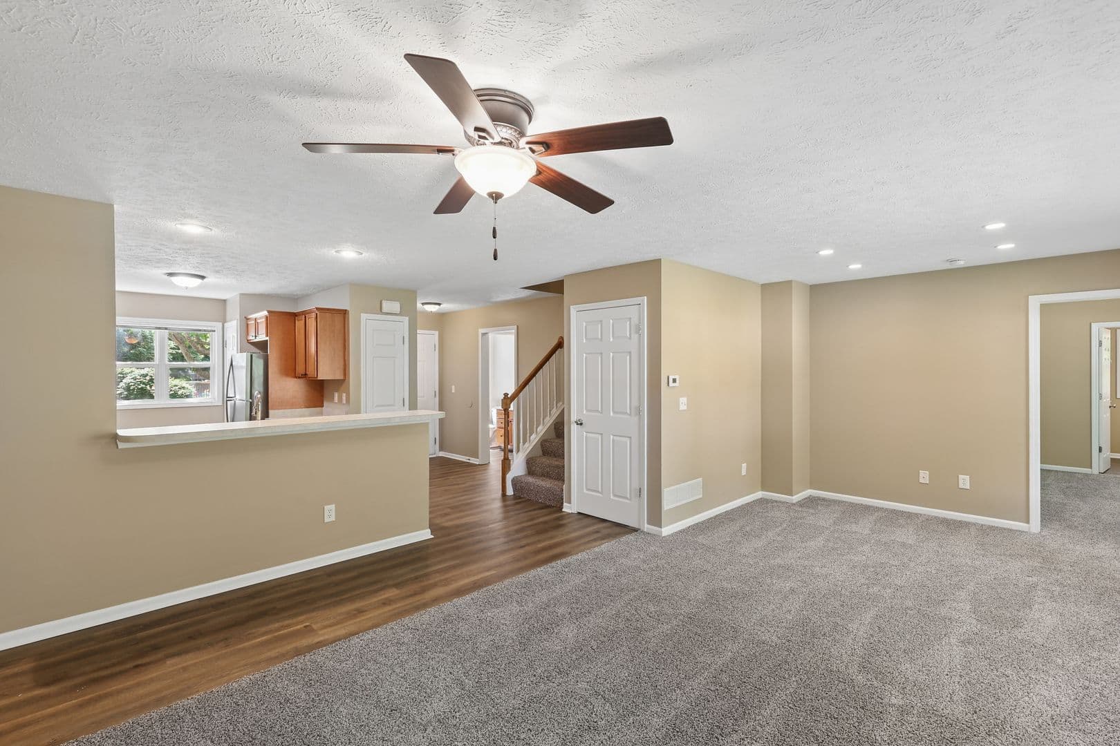 DeWitt Apartment: 270 Brunswick Drive