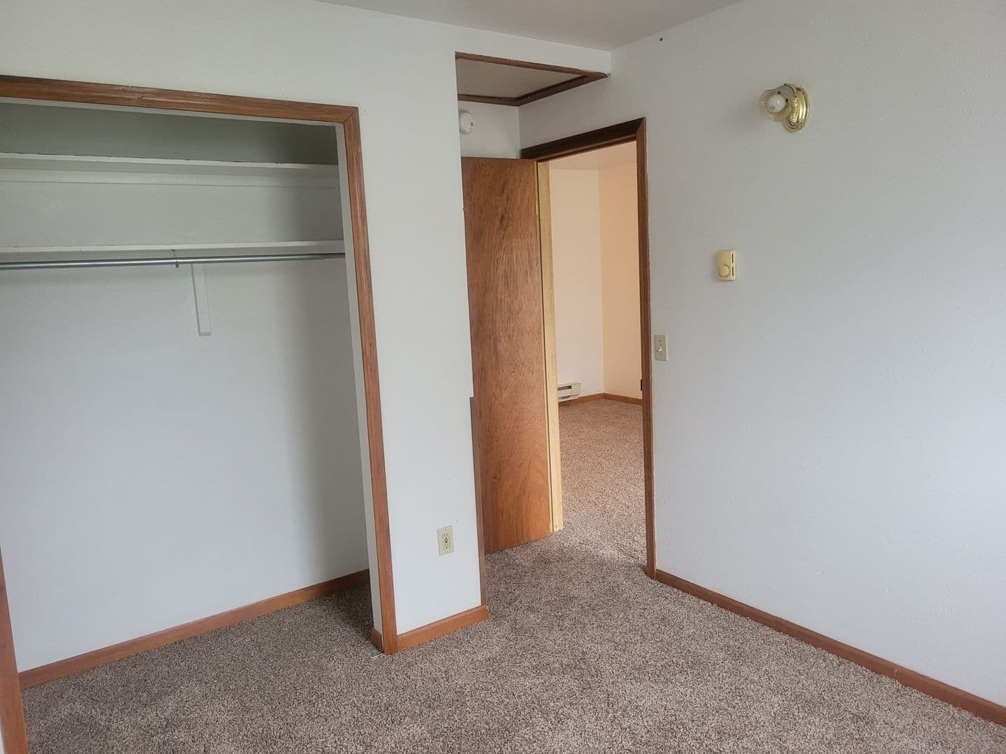 Olivet Apartment: 350 Church Street