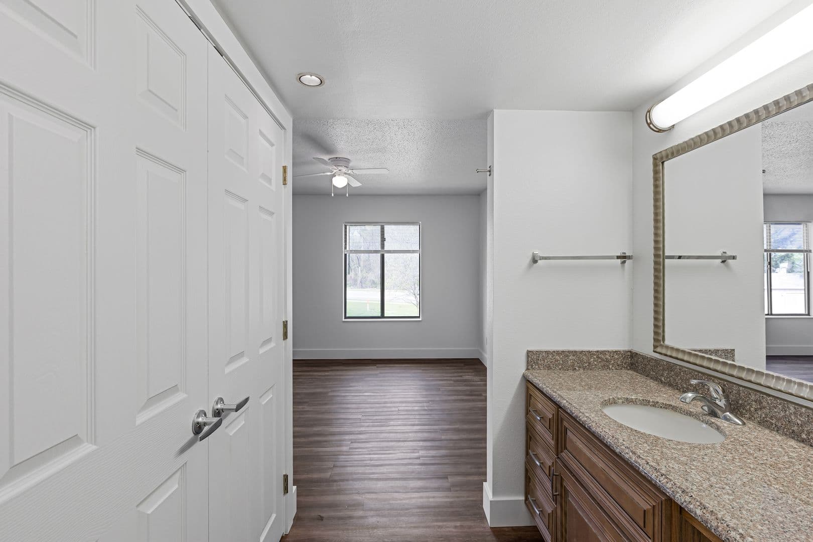 Kalamazoo Apartment: 1500 East Kilgore Road