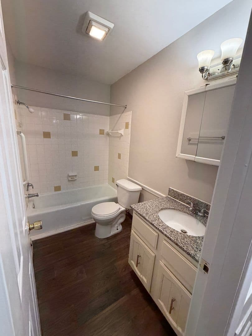 Battle Creek Apartment: 725 & 775 Wagner Drive