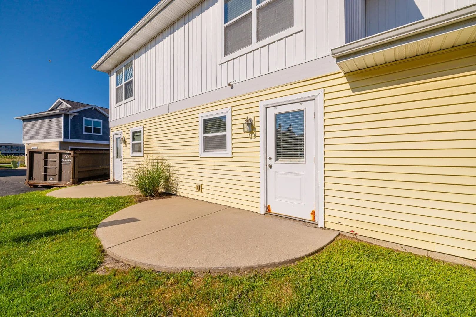 East Lansing Apartment: 3945 Hunsaker Drive