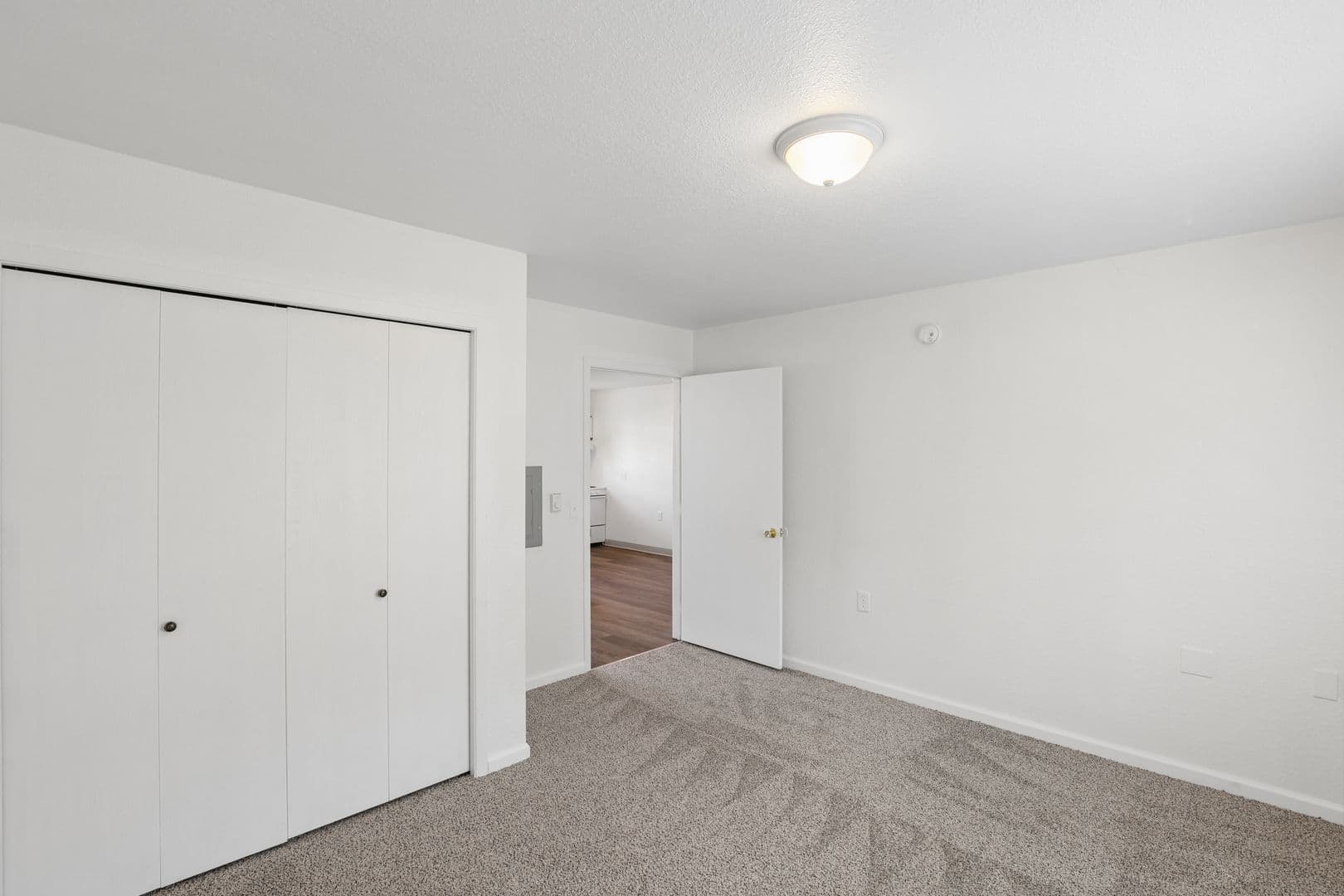 Clare Apartment: 235 Dwyer Avenue