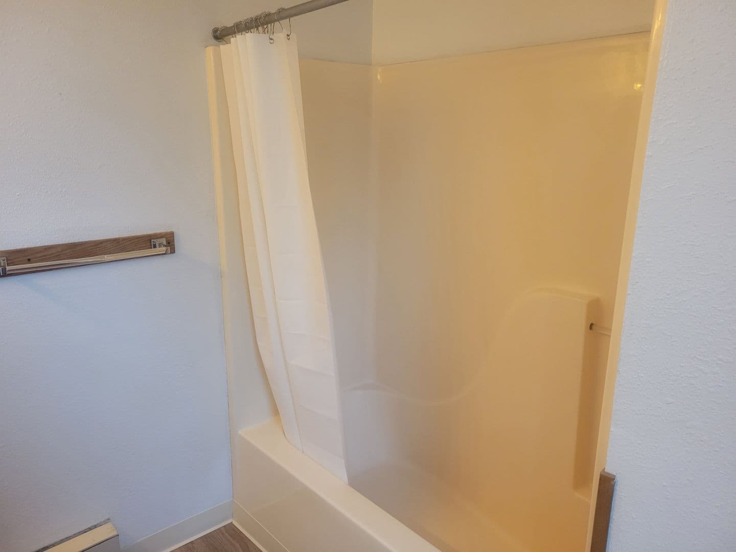 Olivet Apartment: 350 Church Street