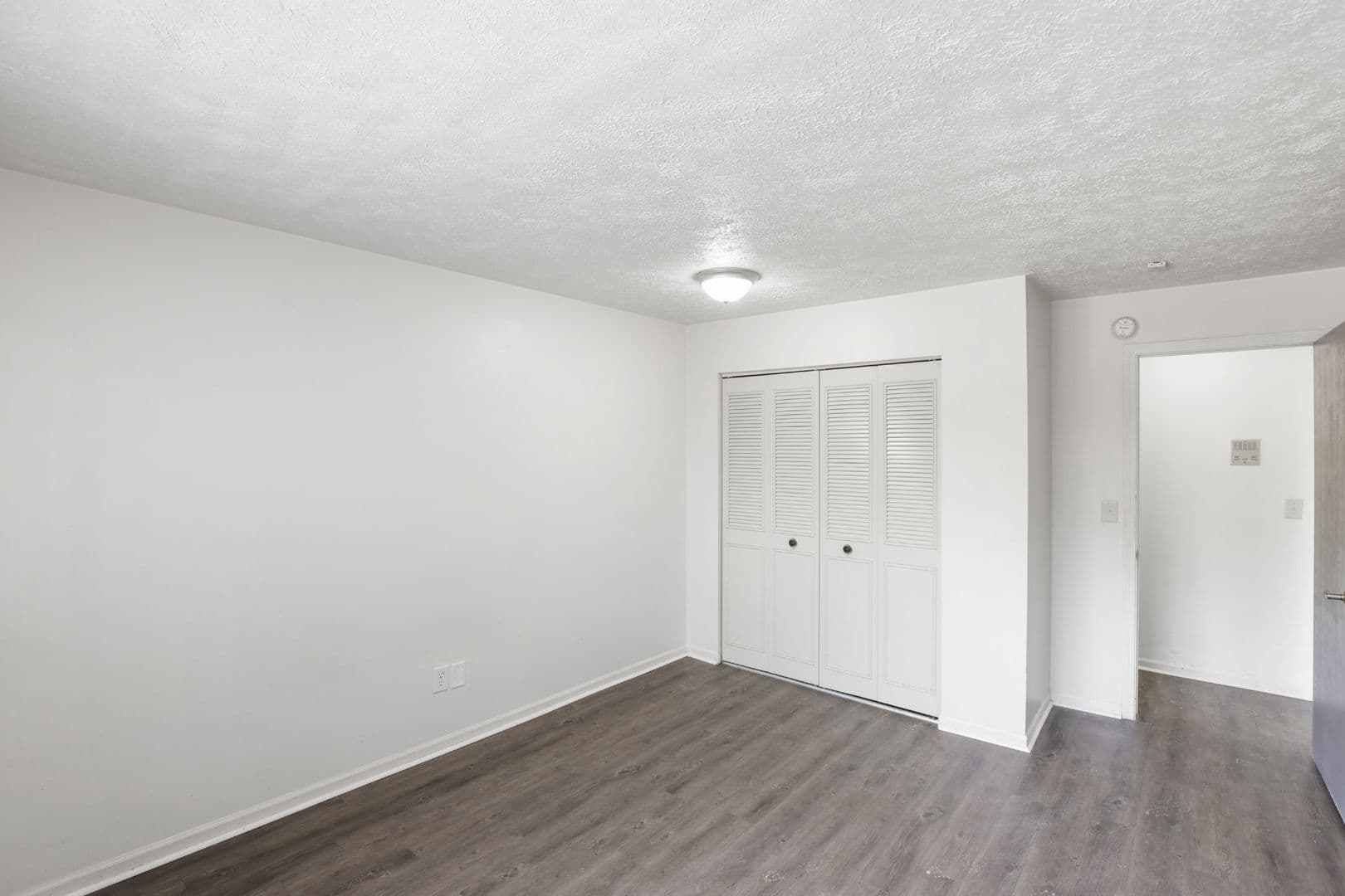 East Lansing Apartment: 1224 East Saginaw