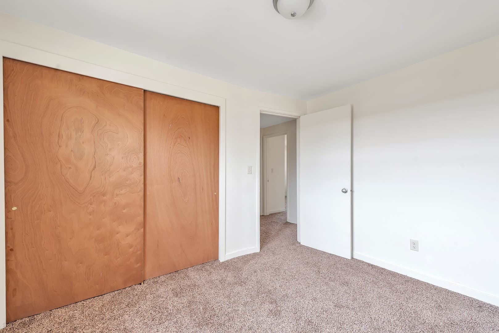 Springfield Apartment: 1 -16 Locust Road