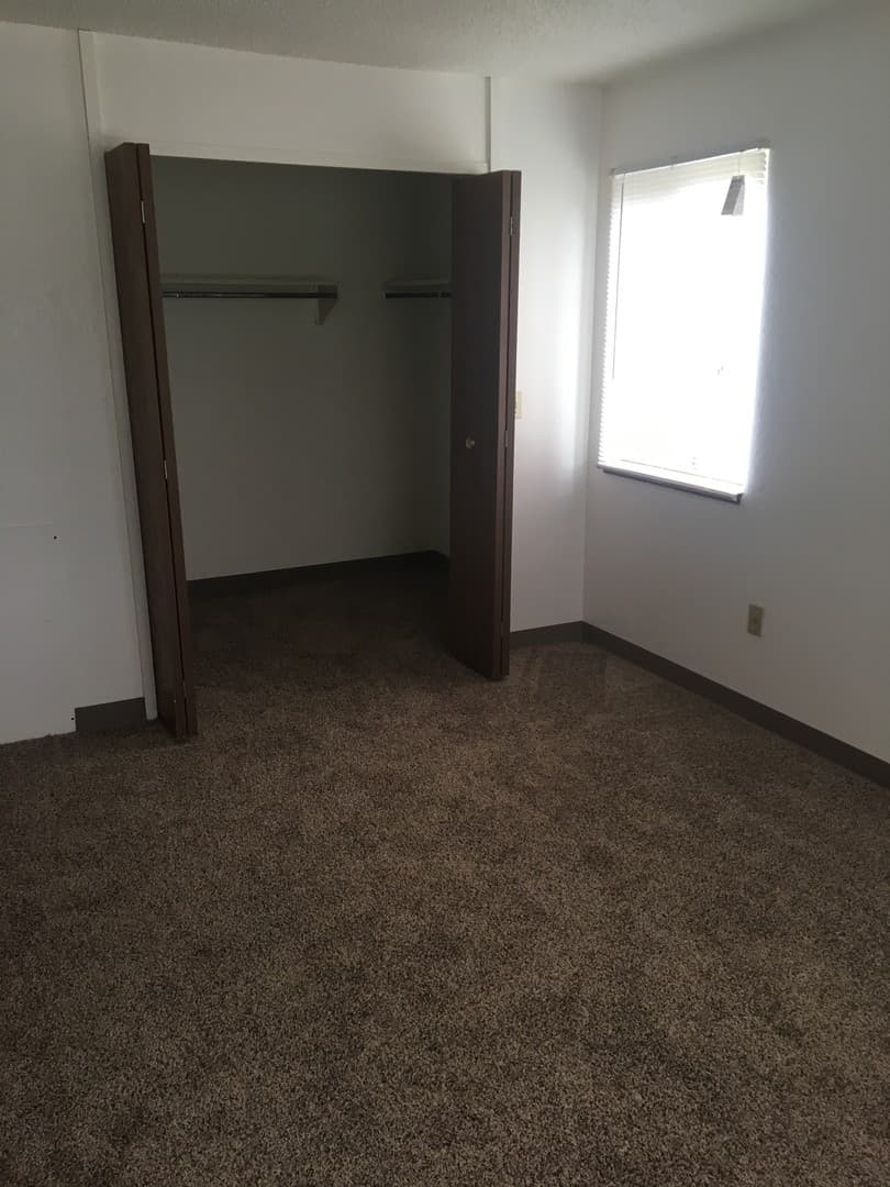 Litchfield Apartment: 204 Southfield St.