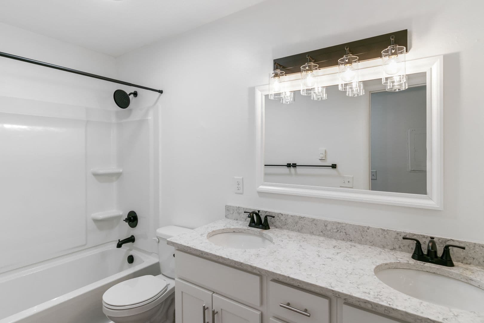 Kalamazoo Apartment: 511 Sprague Avenue