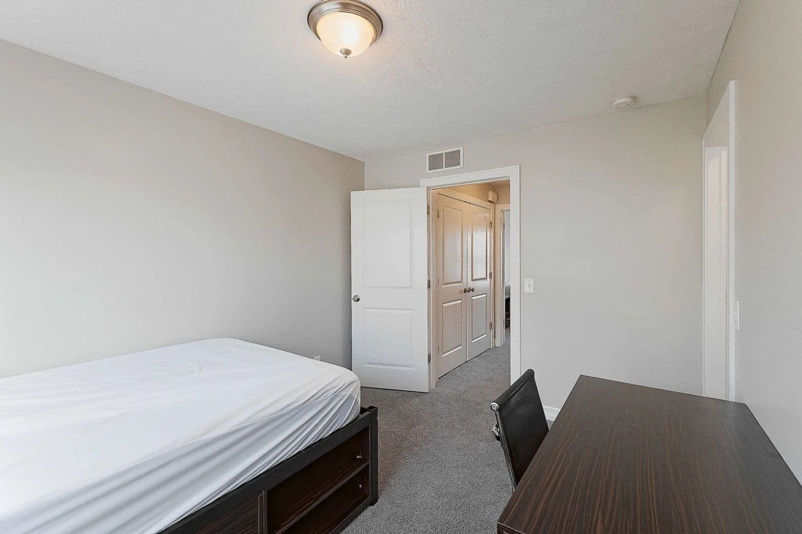 East Lansing Apartment: 3945 Hunsaker Drive
