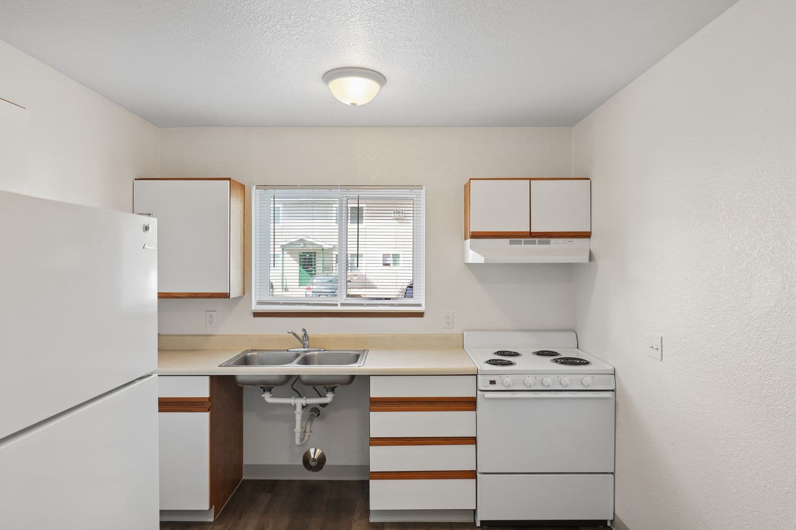 Clare Apartment: 235 Dwyer Avenue