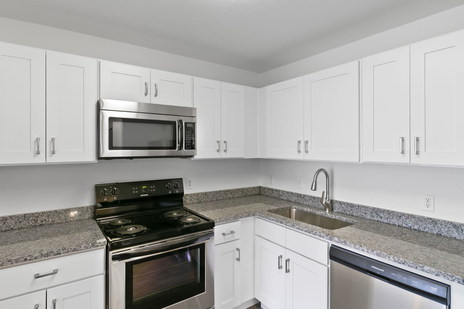 Ypsilanti Apartment: 2224 Golfside Road