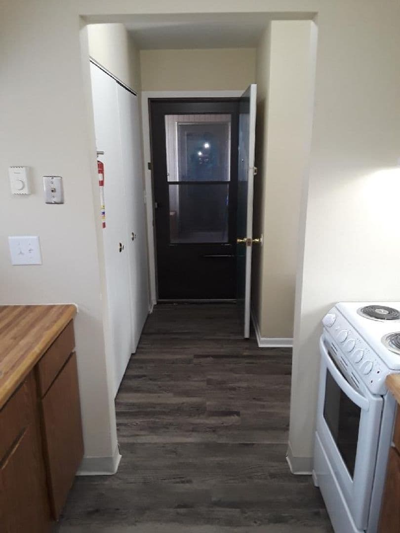 Fowlerville Apartment: 360 N. Ann Street