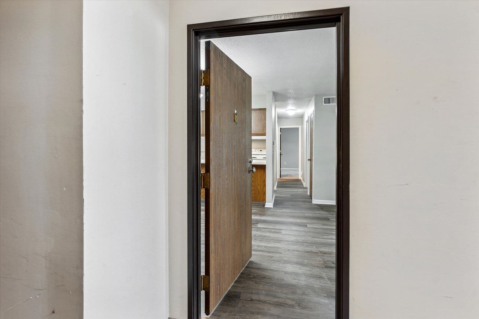 Augusta Apartment: 504 W Jefferson