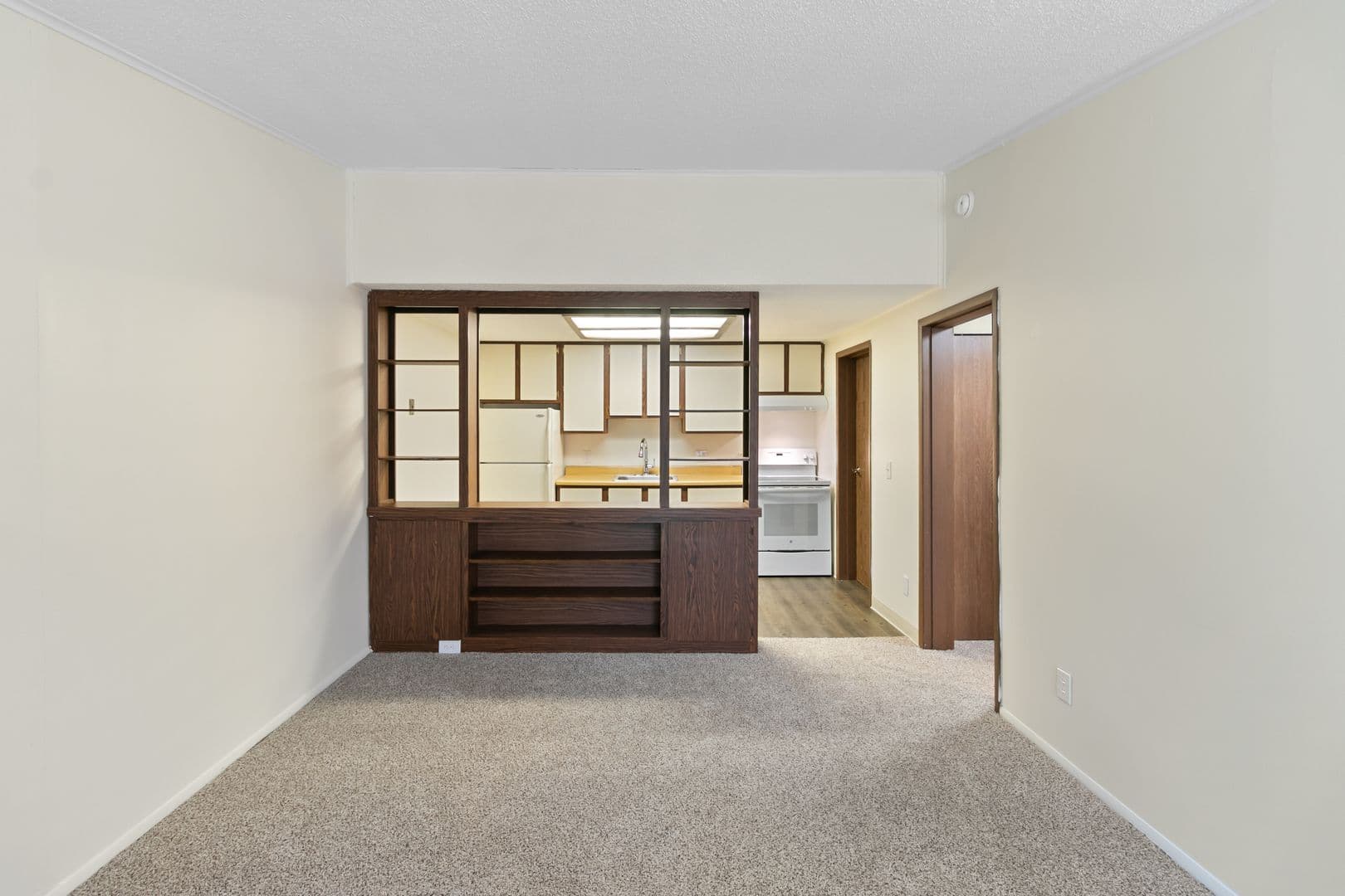 Haslett Apartment: 1373 Montgomery Court