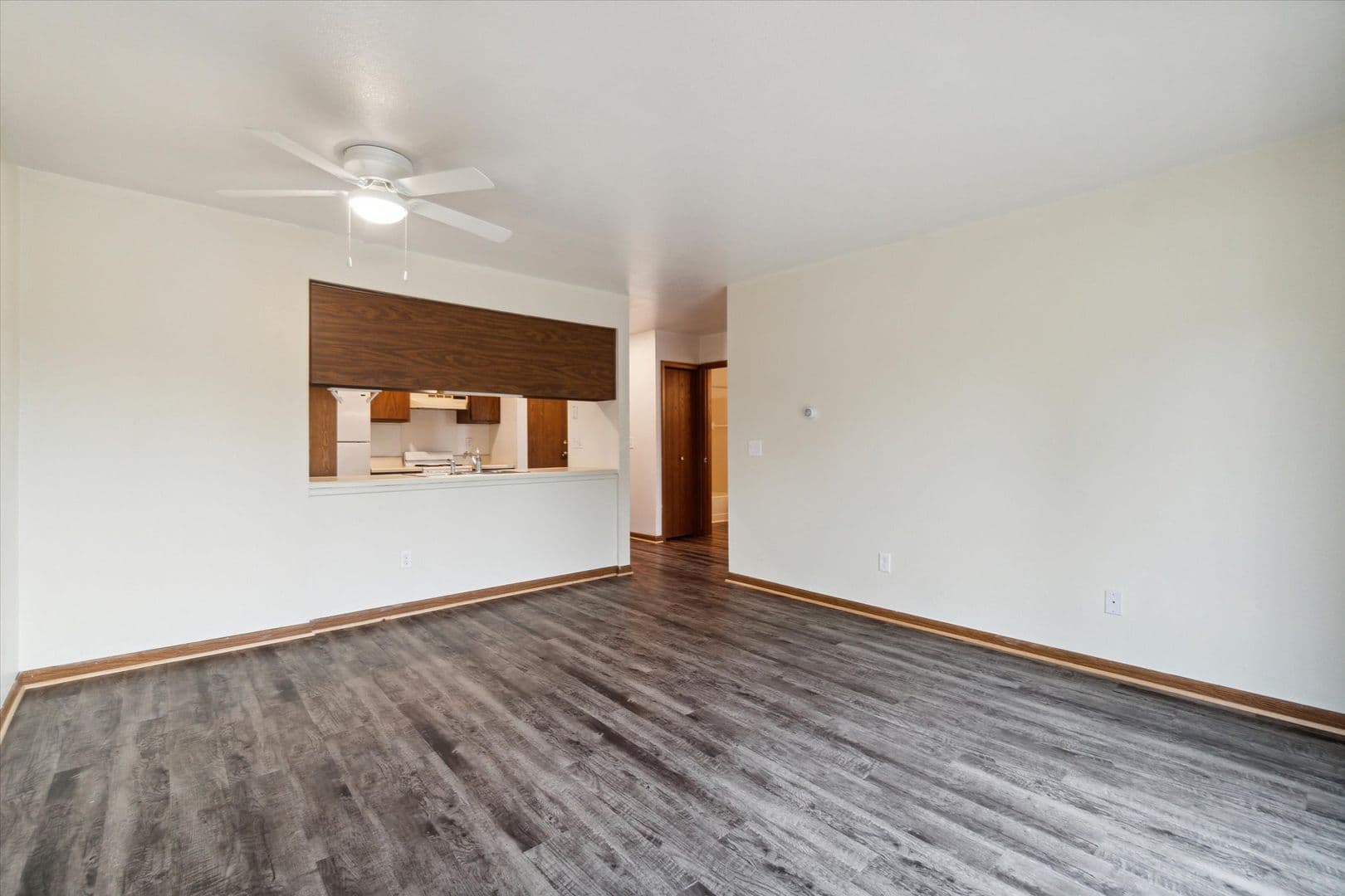 Pewamo Apartment: 140 W North St