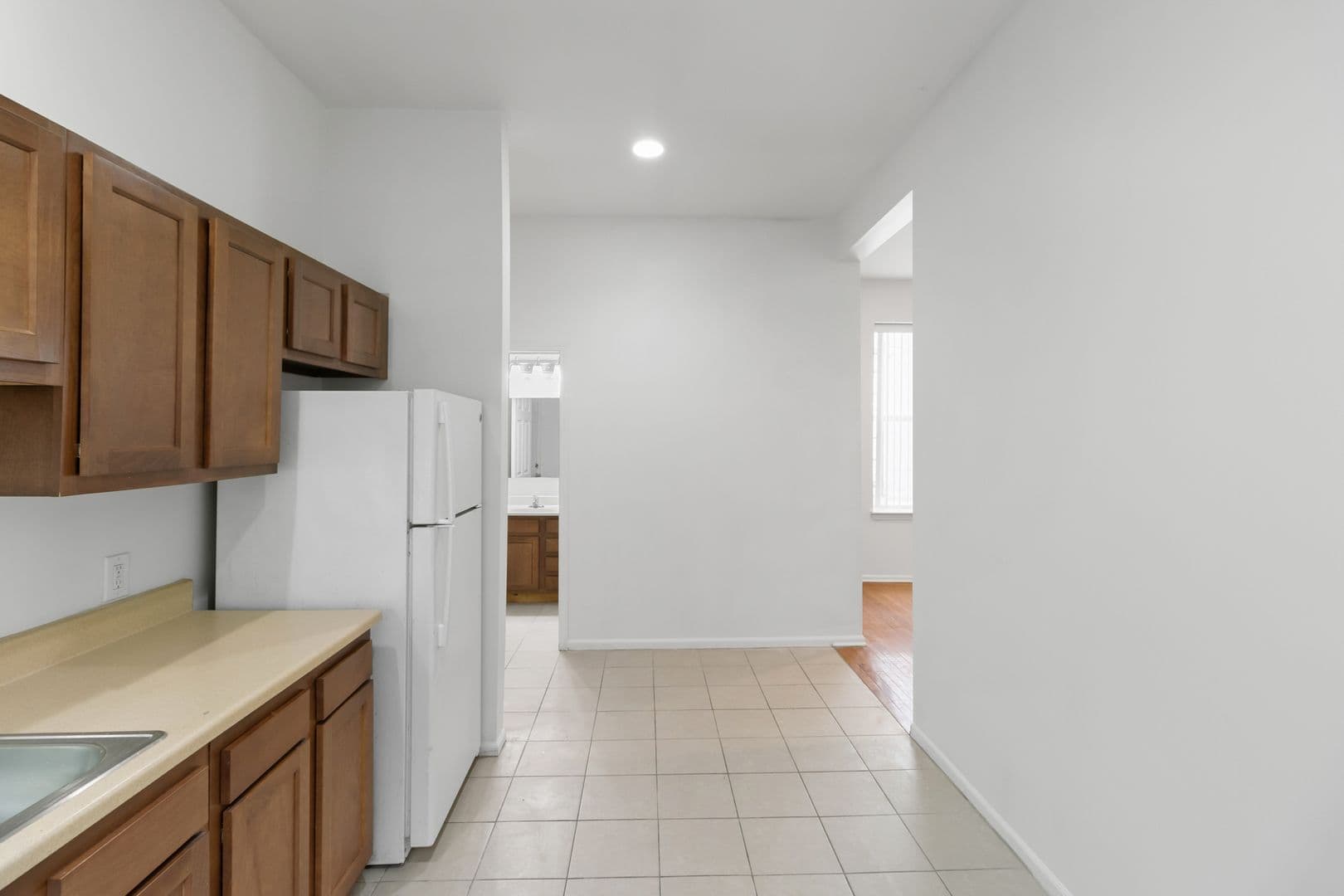 Ypsilanti Apartment: 533 - 537 West Cross Street