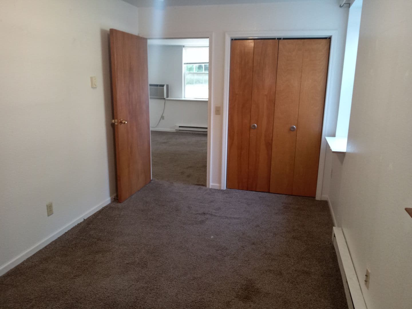 Olivet Apartment: 350 Church Street