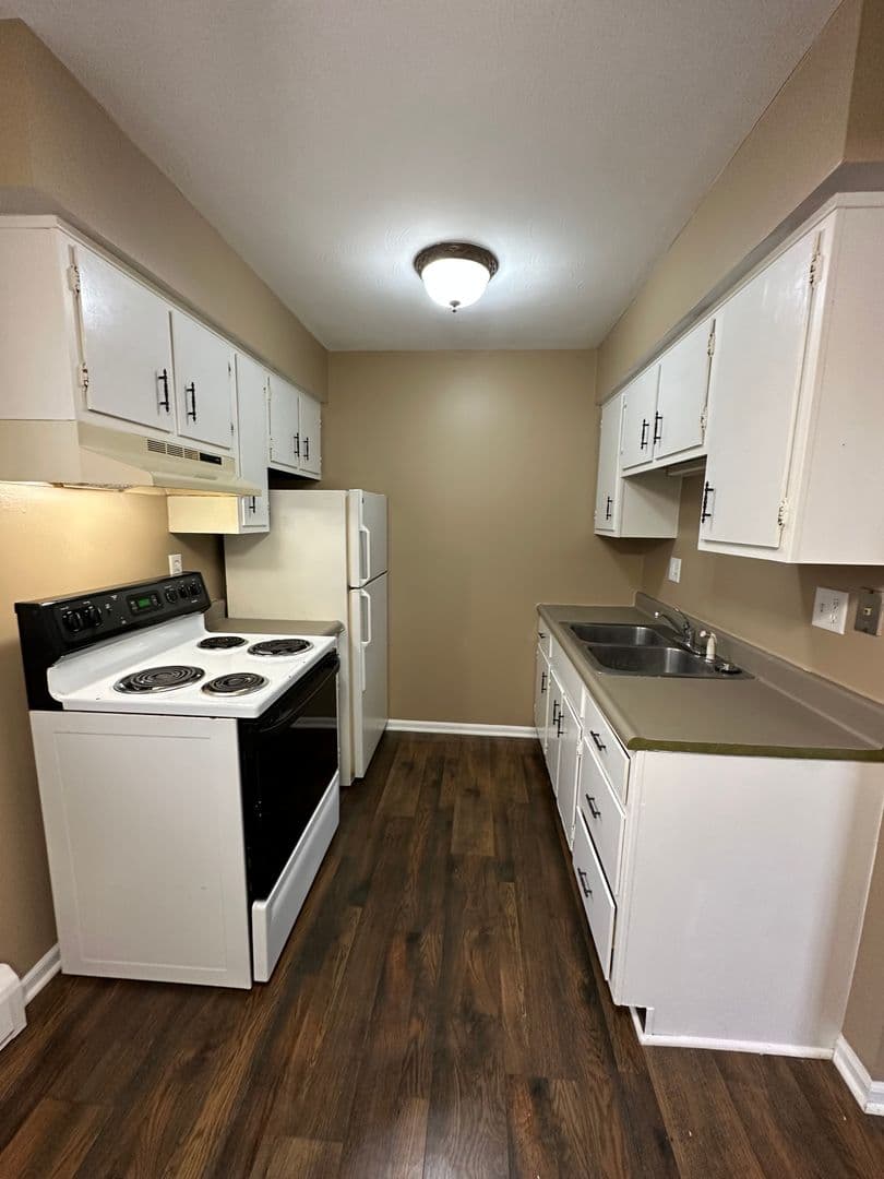 Holt Apartment: 2332 and 2342 Wemple Street