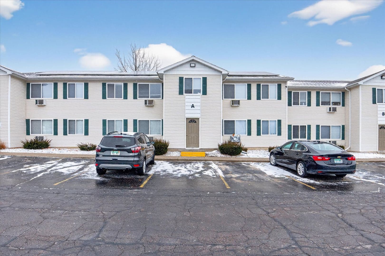 Shepherd Apartment: 127 S Union Street