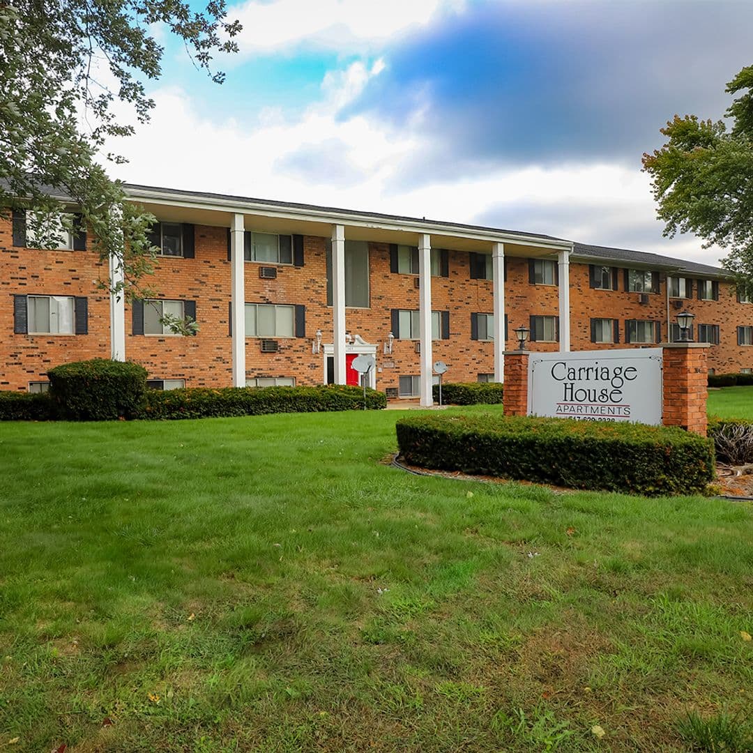 Albion Apartment: 205 E. Watson Street