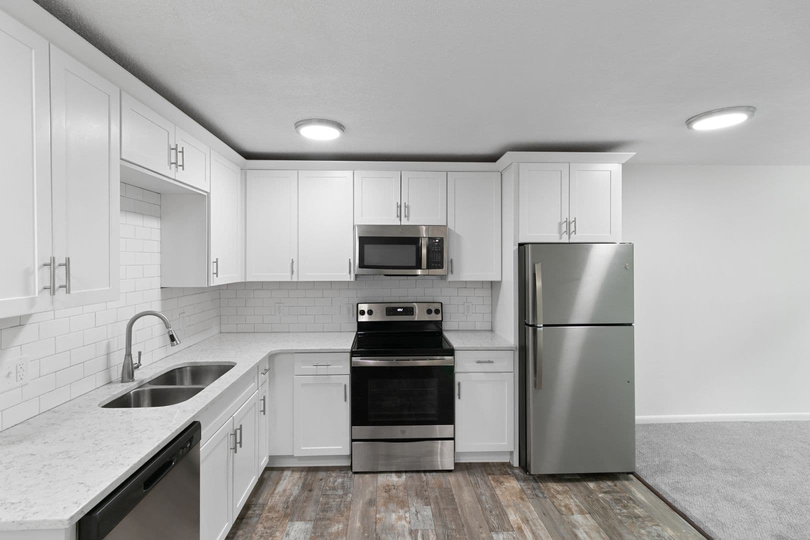 Kalamazoo Apartment: 105 N Kendall Ave