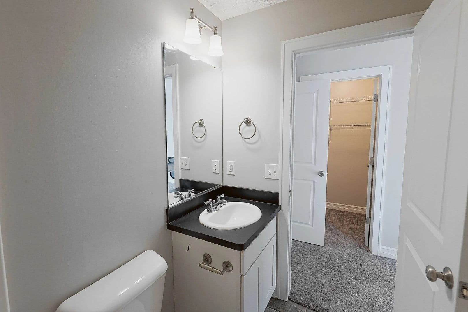 East Lansing Apartment: 3945 Hunsaker Drive