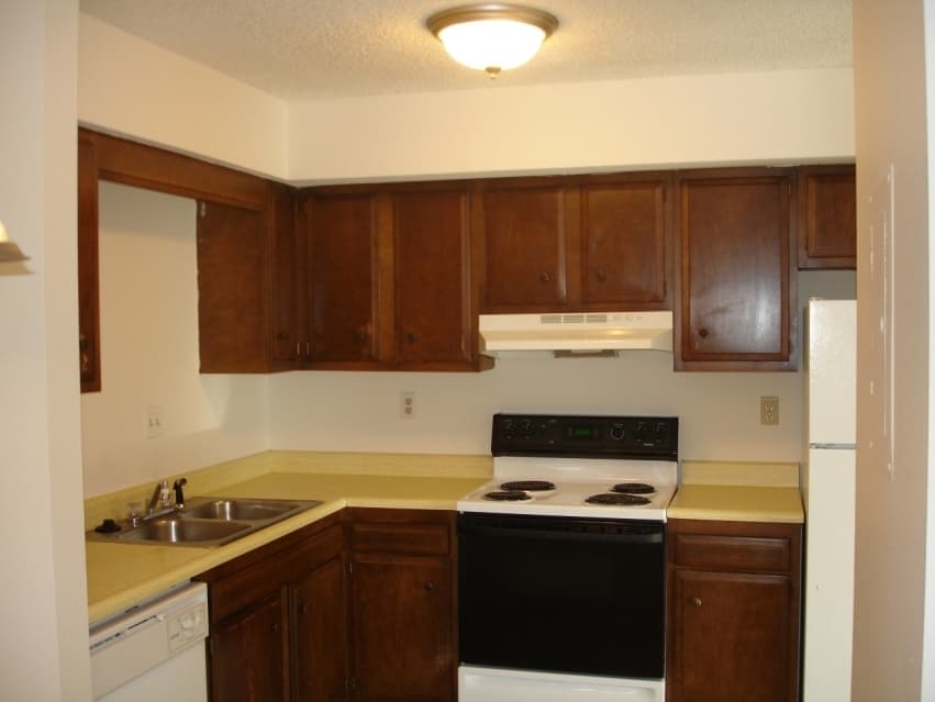 Ionia Apartment: 634 Morse St