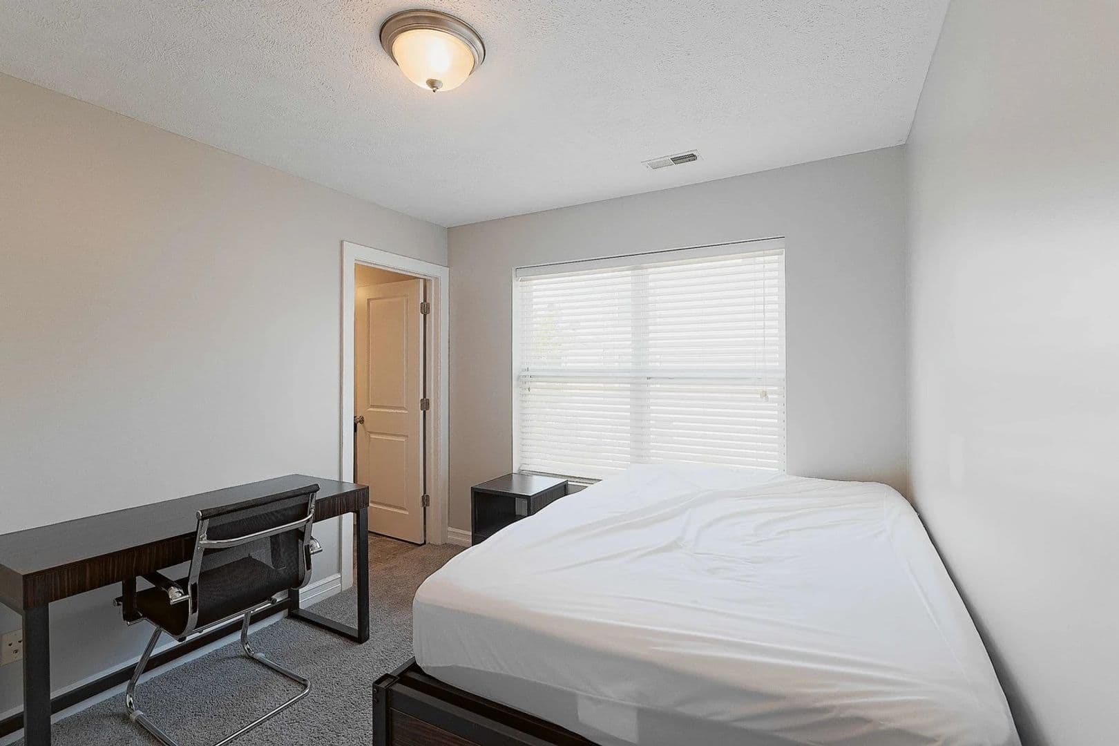 East Lansing Apartment: 3945 Hunsaker Drive