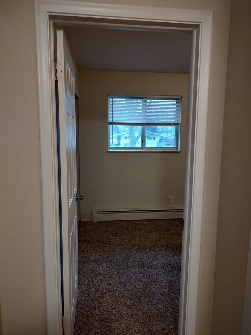 Davison Apartment: 348 E. Clark Street