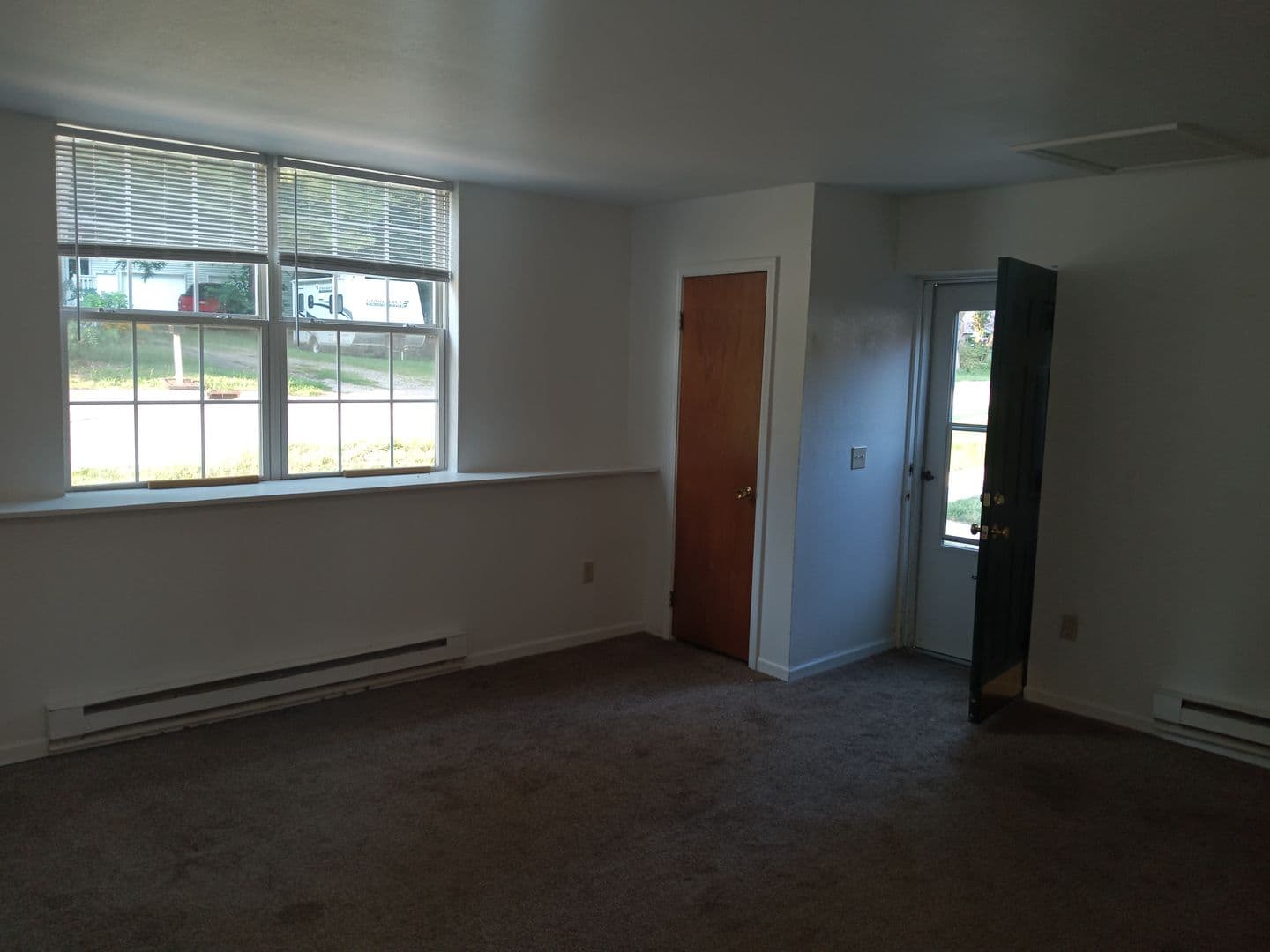 Olivet Apartment: 350 Church Street