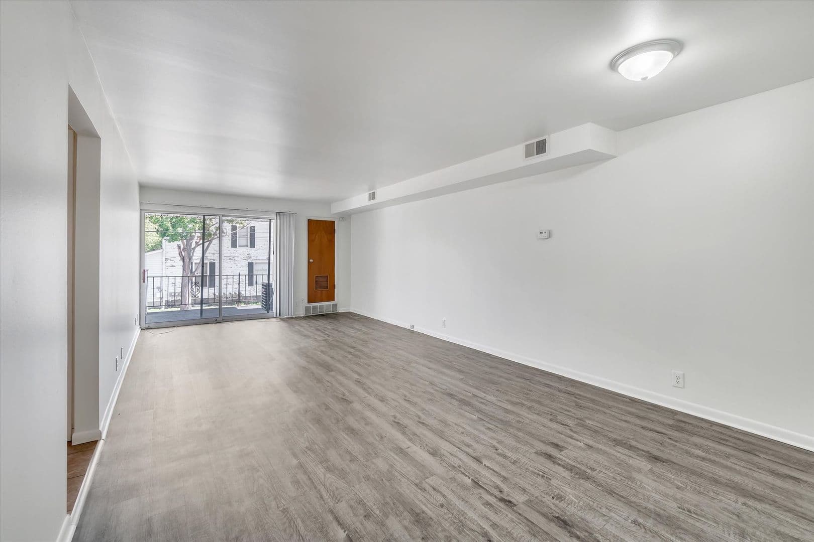 Owosso Apartment: 410 N. Ball St