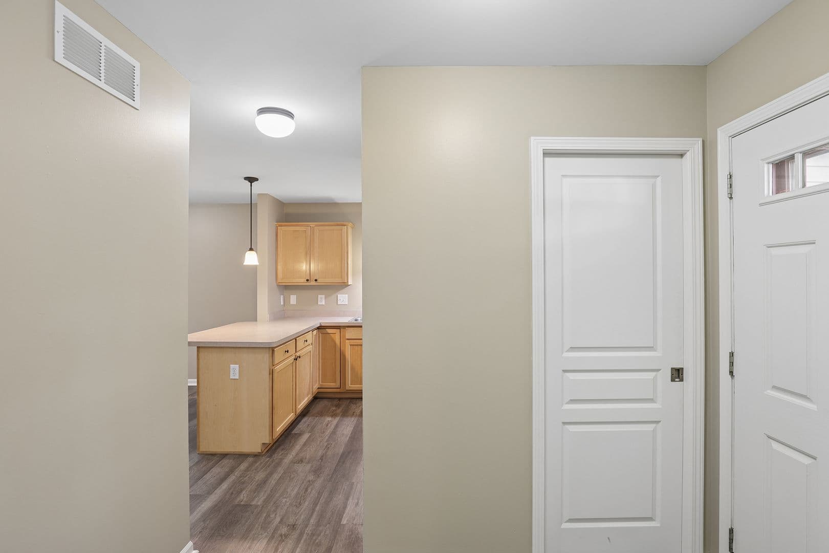 DeWitt Apartment: 270 Brunswick Drive