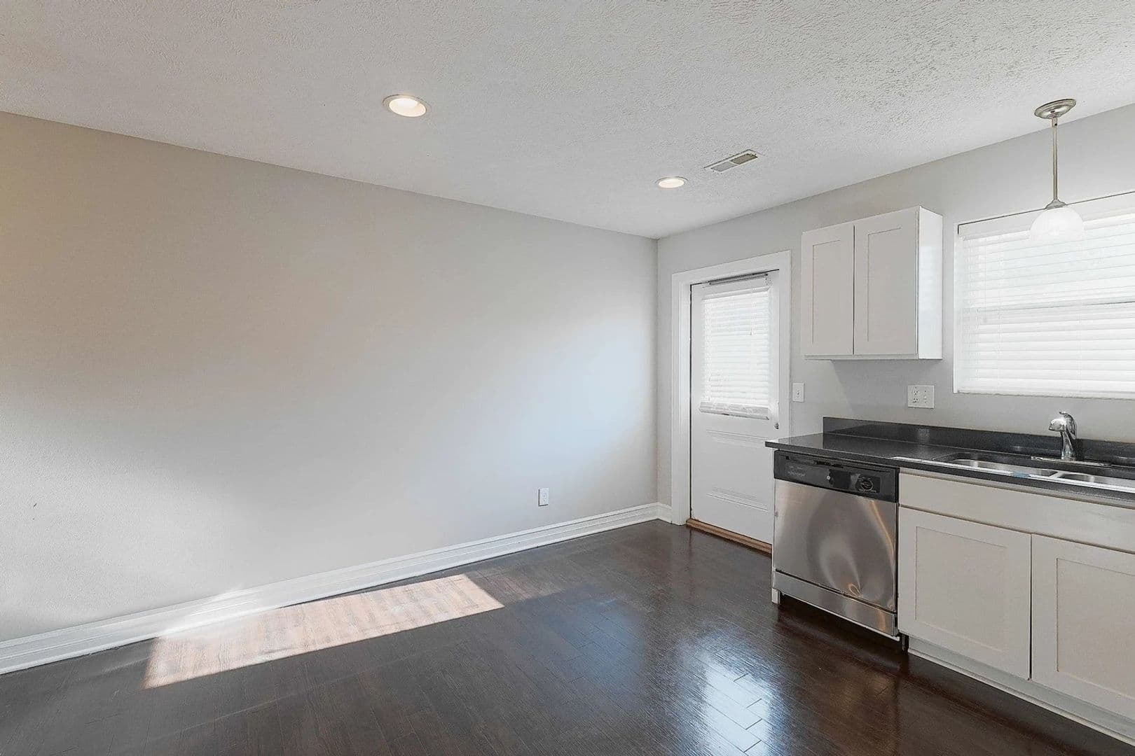 East Lansing Apartment: 3945 Hunsaker Drive
