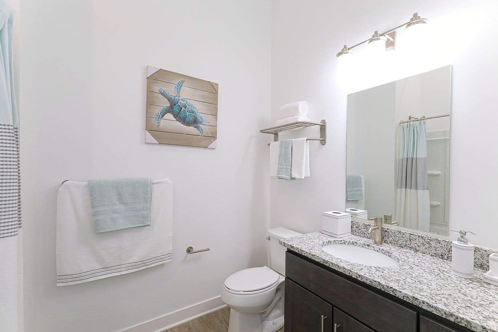East Lansing Apartment: 16820 Chandler Rd