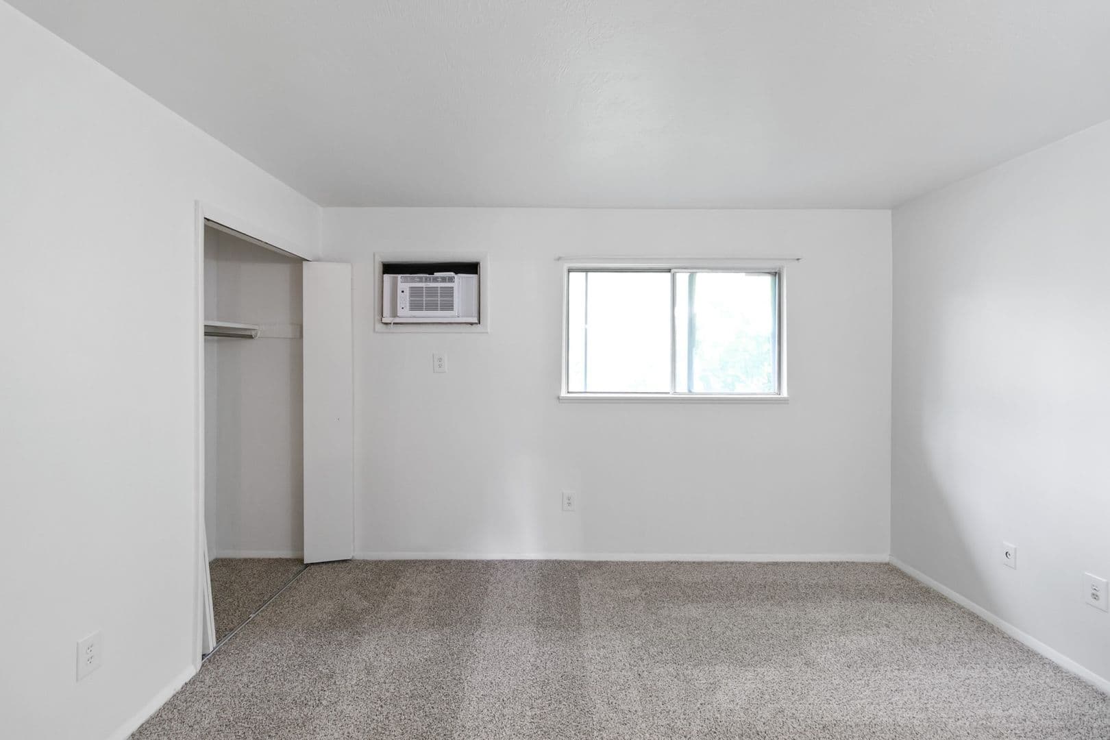 Saginaw Apartment: 1617 North Mason Street