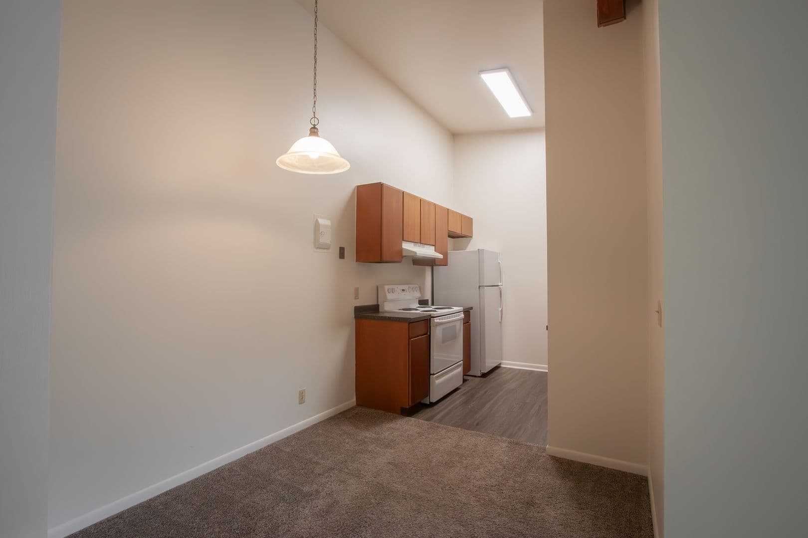 East Lansing Apartment: 144, 212, 224 Highland Avenue