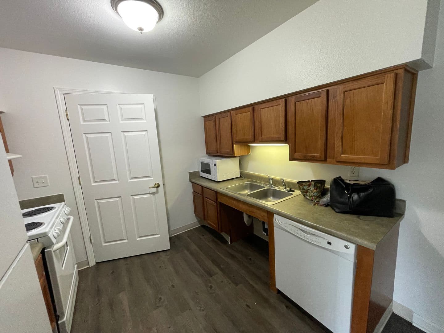St. Johns Apartment: 905 Randy Lane