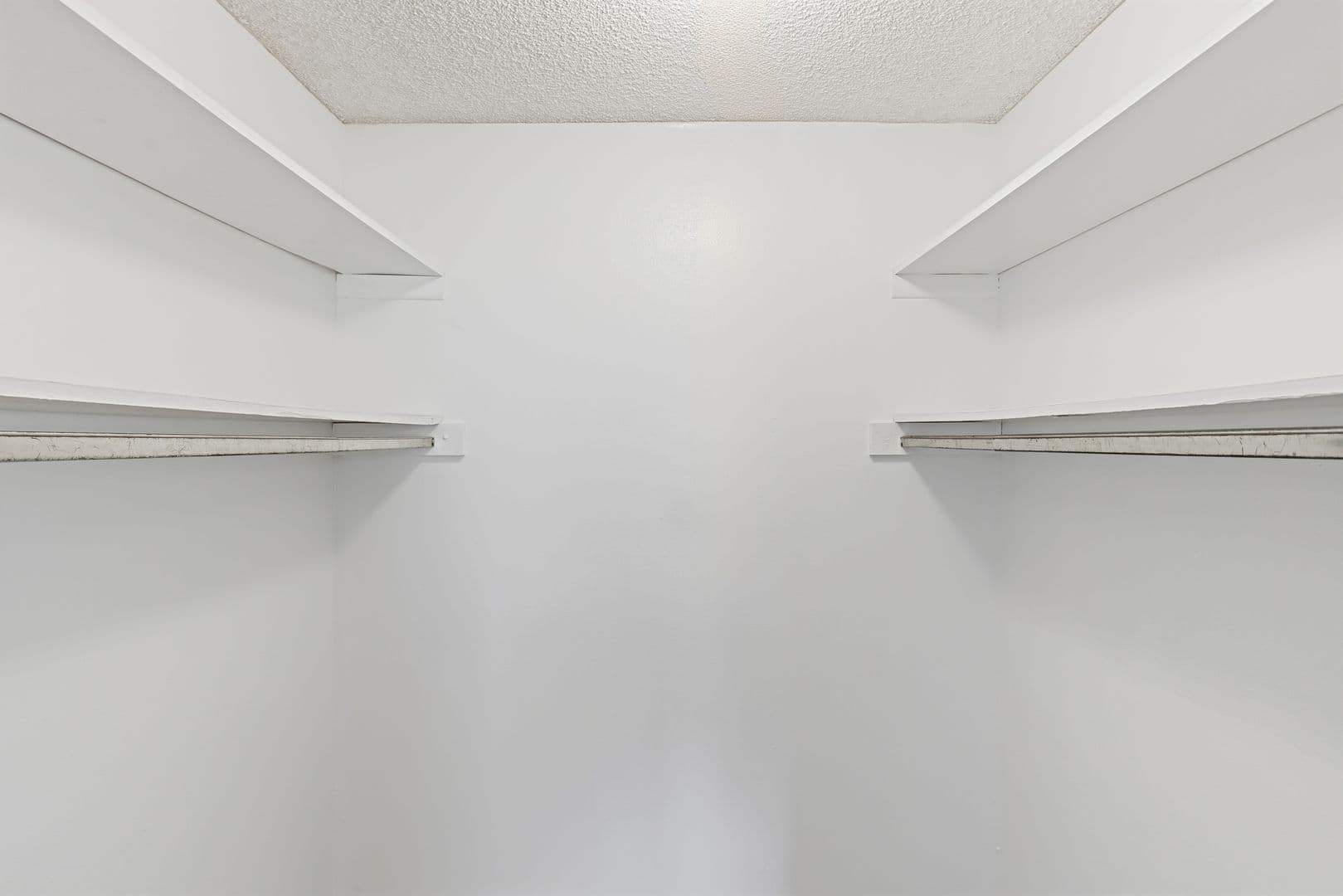 Albion Apartment: 210 S. Monroe Street
