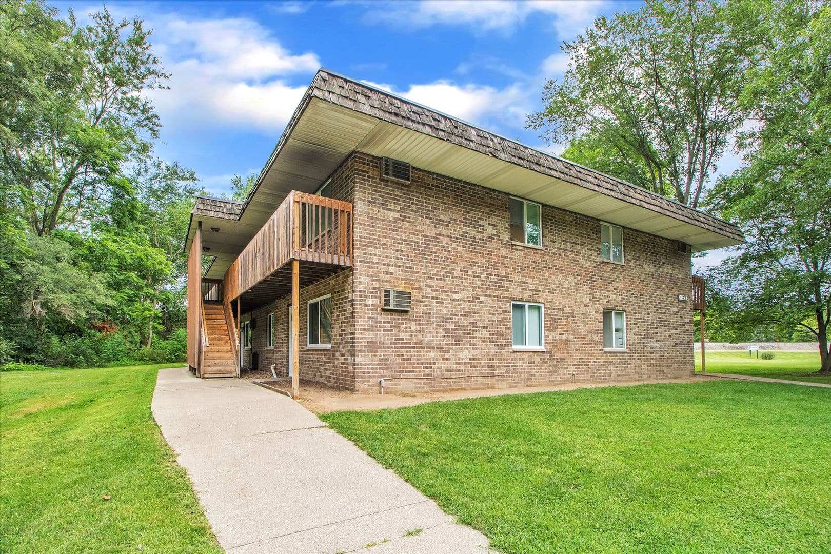 Galesburg Apartment: 8150 E. Michigan Avenue