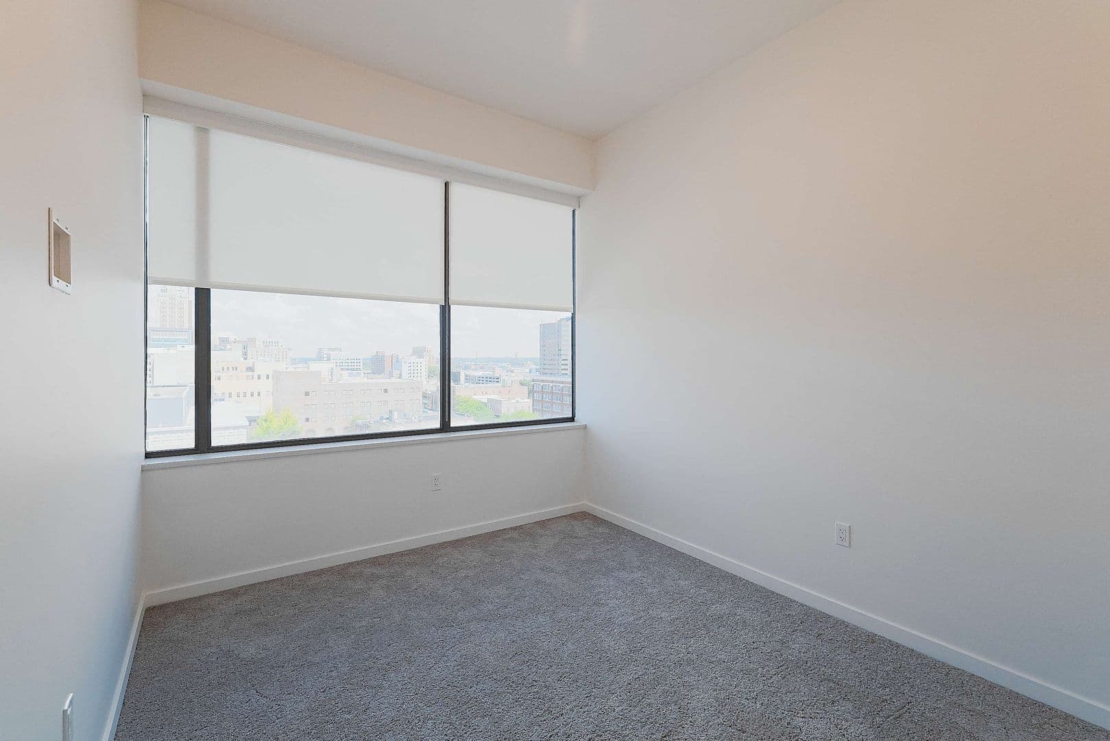 Lansing Apartment: 501 S  Capitol Avenue