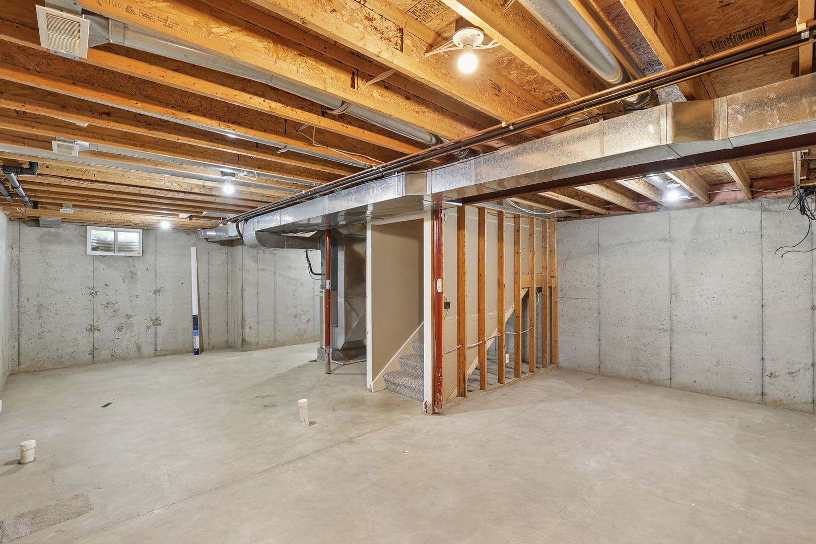 DeWitt Apartment: 270 Brunswick Drive