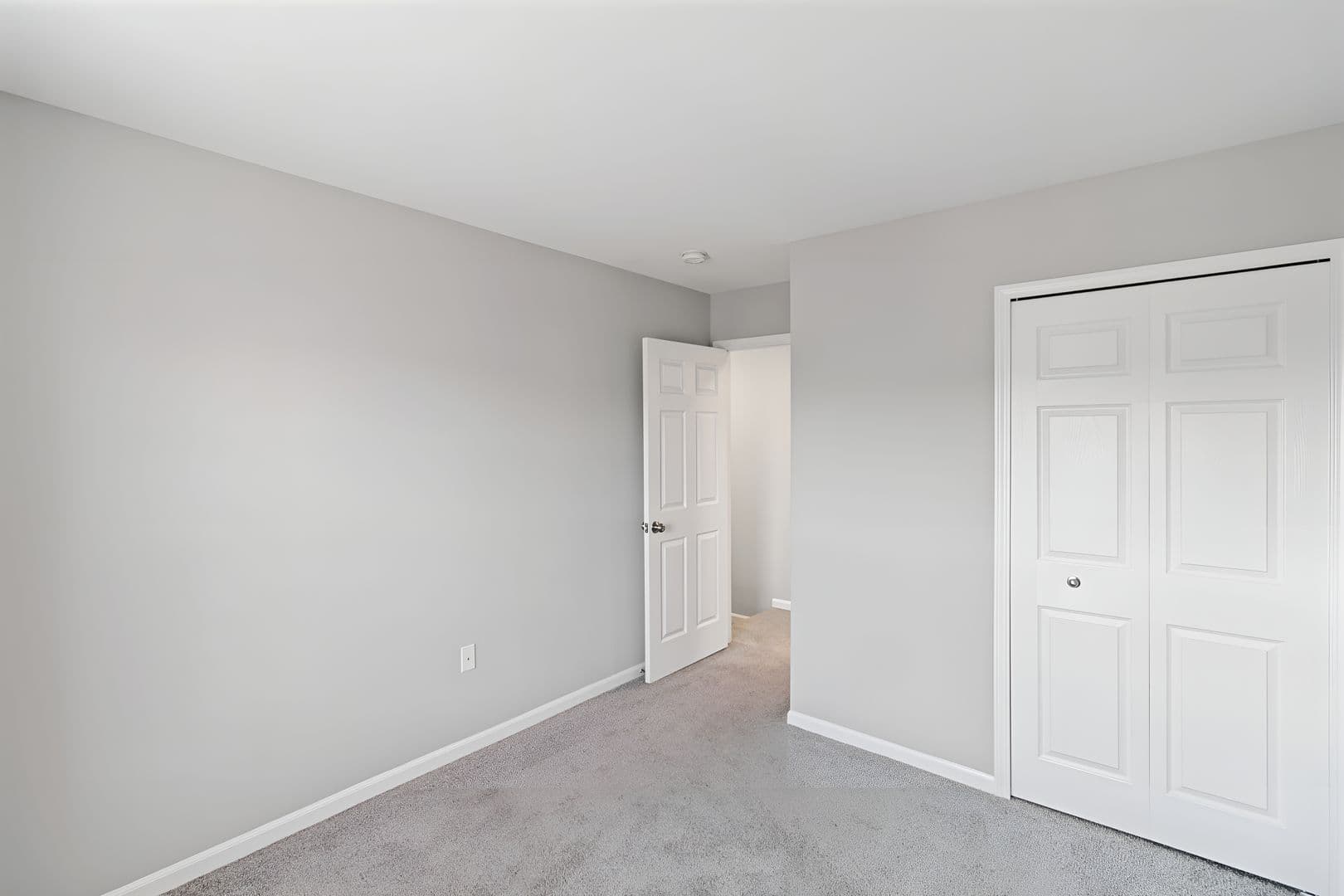 Milford Apartment: 538 Napa Valley Drive